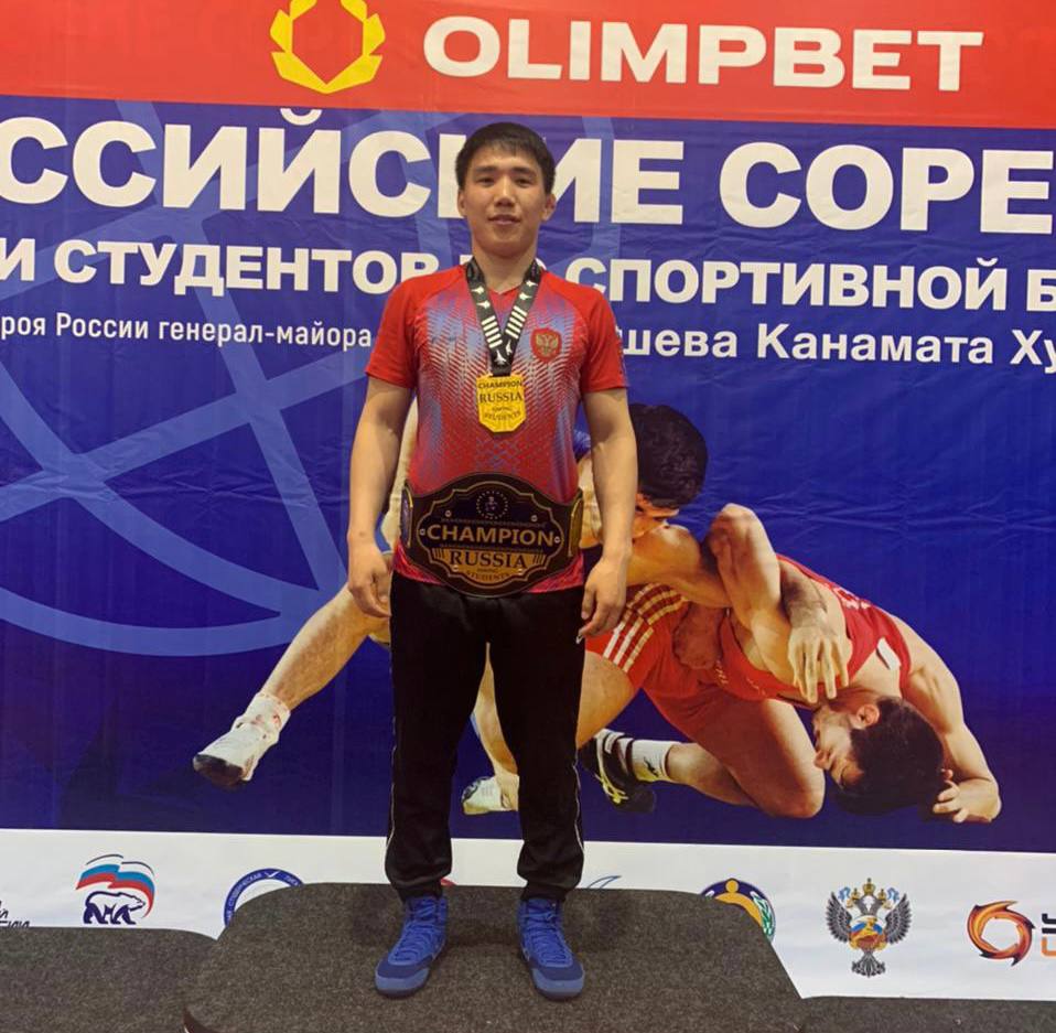 Якутия заняла второе командное место на студенческом чемпионате РФ по вольной борьбе