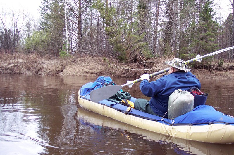 Две байдарки с группой туристов перевернулась на речке Кэтэмэ в Якутии