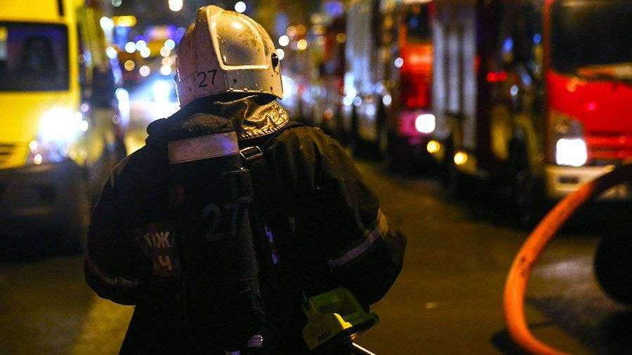 Четыре человека погибли при пожаре в жилом доме в Якутске