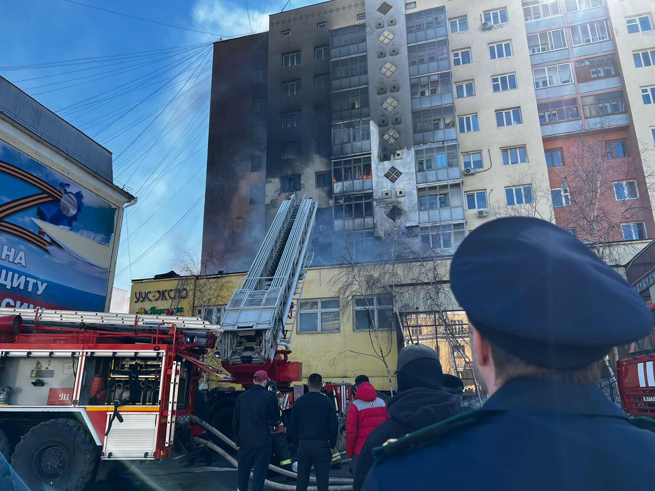 Человек пострадал в пожаре в центре Якутска