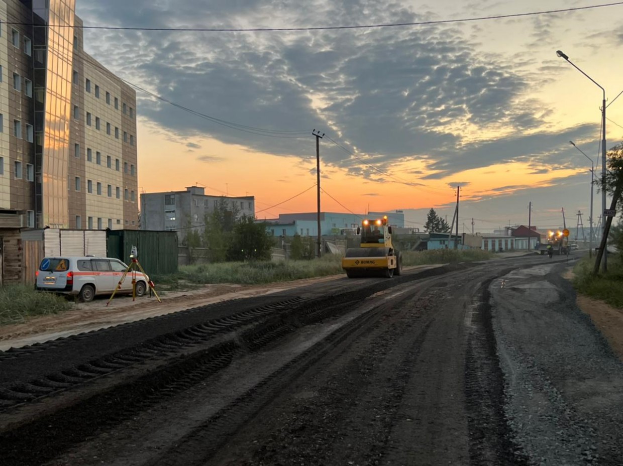 Ремонт 11 объектов дорог ведут в Якутске