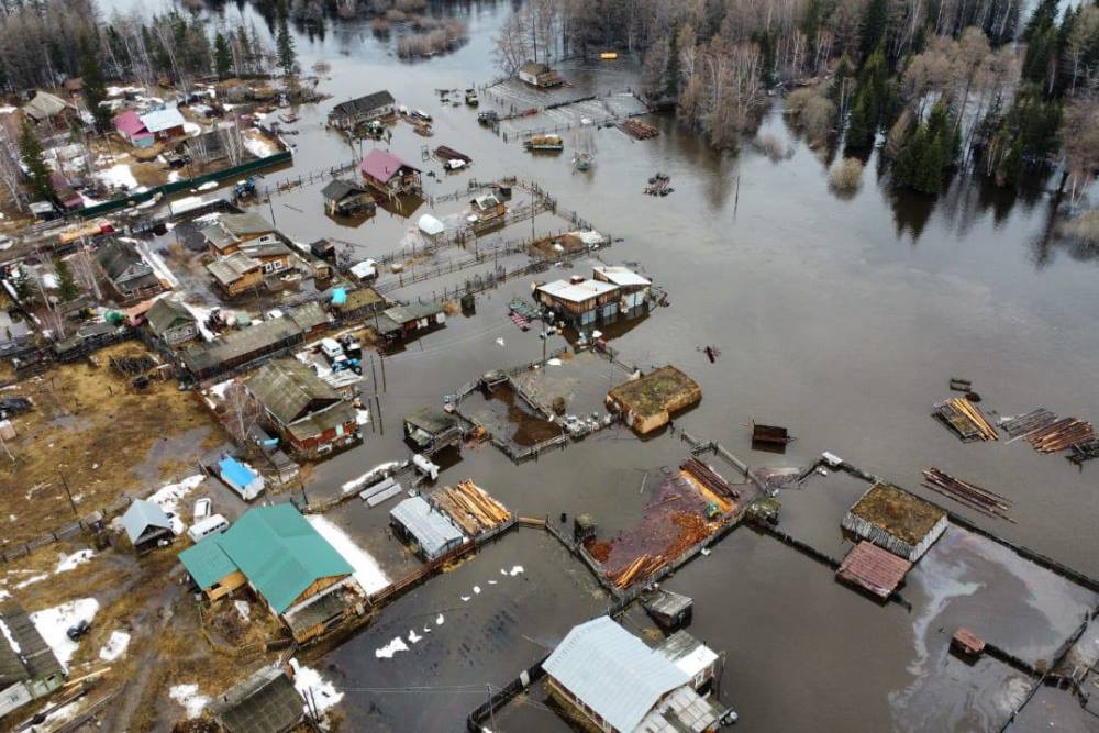 Пострадавшим от паводка районам Якутии окажут финансовую помощь