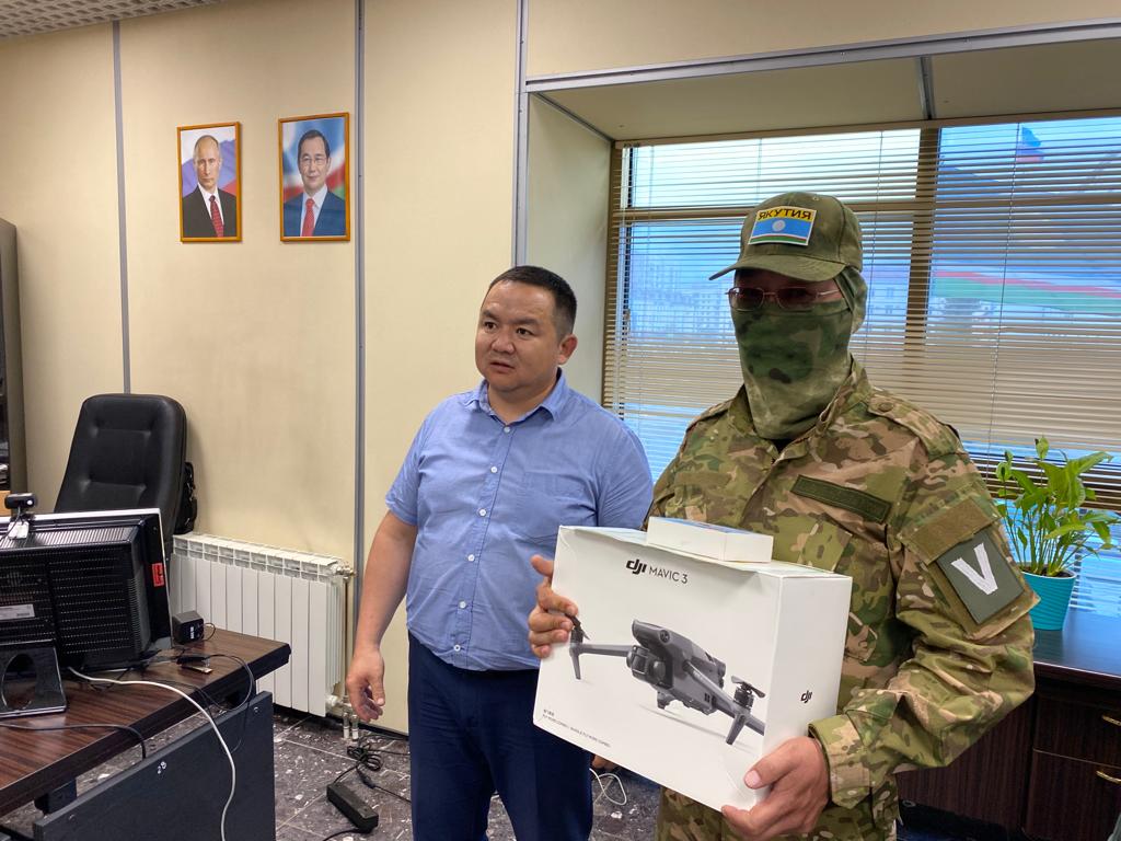 Военнослужащим Якутии вручили удостоверения операторов беспилотников