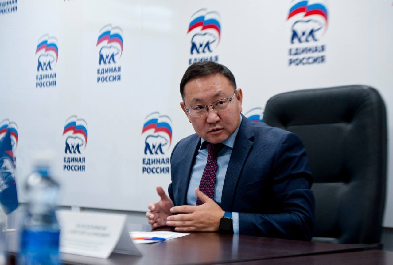 Алексей Колодезников: В 2023 году будут газифицированы дома более двух тыс якутян
