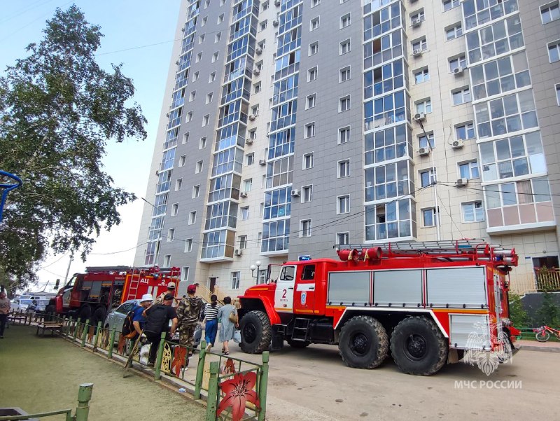 Ребенок пострадал в пожаре в многоэтажном доме на улице Лермонтова в Якутске