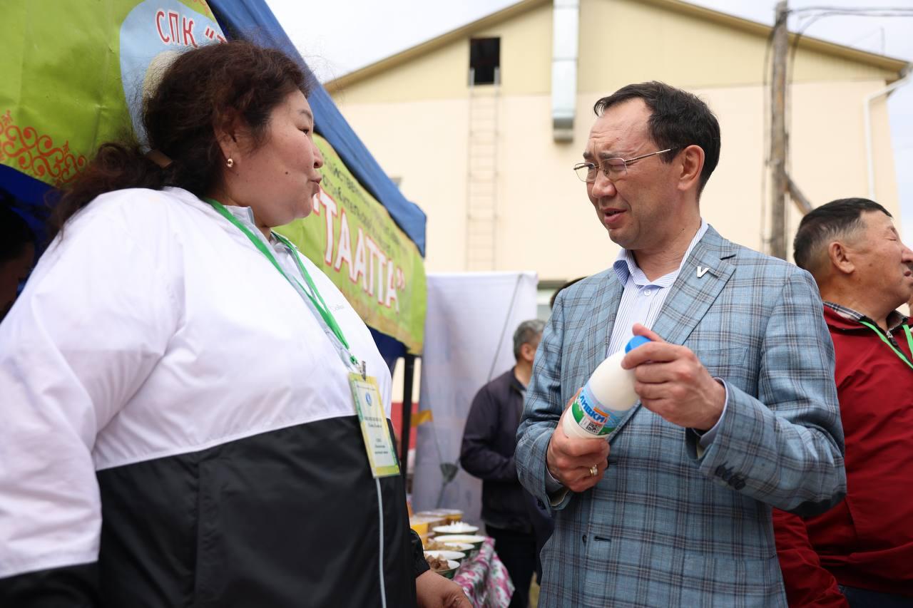 Айсен Николаев встретился с сельхозпроизводителями Таттинского района Якутии