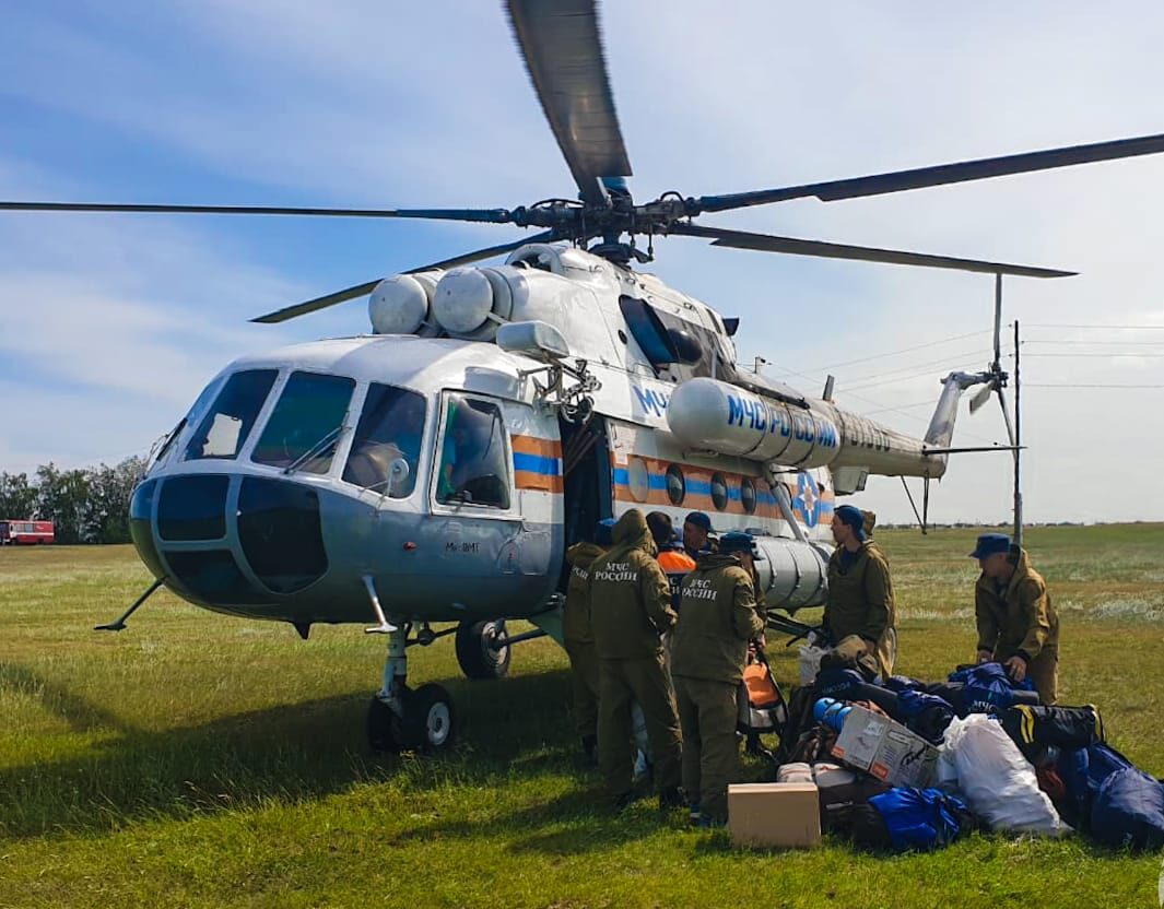 Аэромобильная группировка МЧС прибудет в Усть-Майский район для защиты населенных пунктов от пожаров