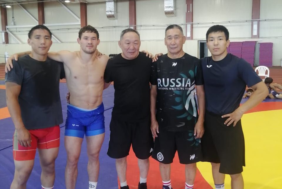 Двое якутских борцов примут участие в «Кубке Содружества» во Владикавказе