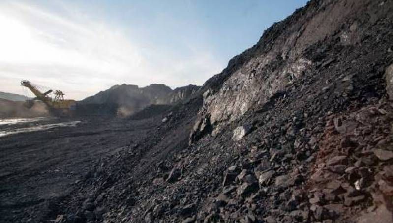 Падение экскаватора на угольном разрезе «Джебарики-Хая» опровергли в Якутии