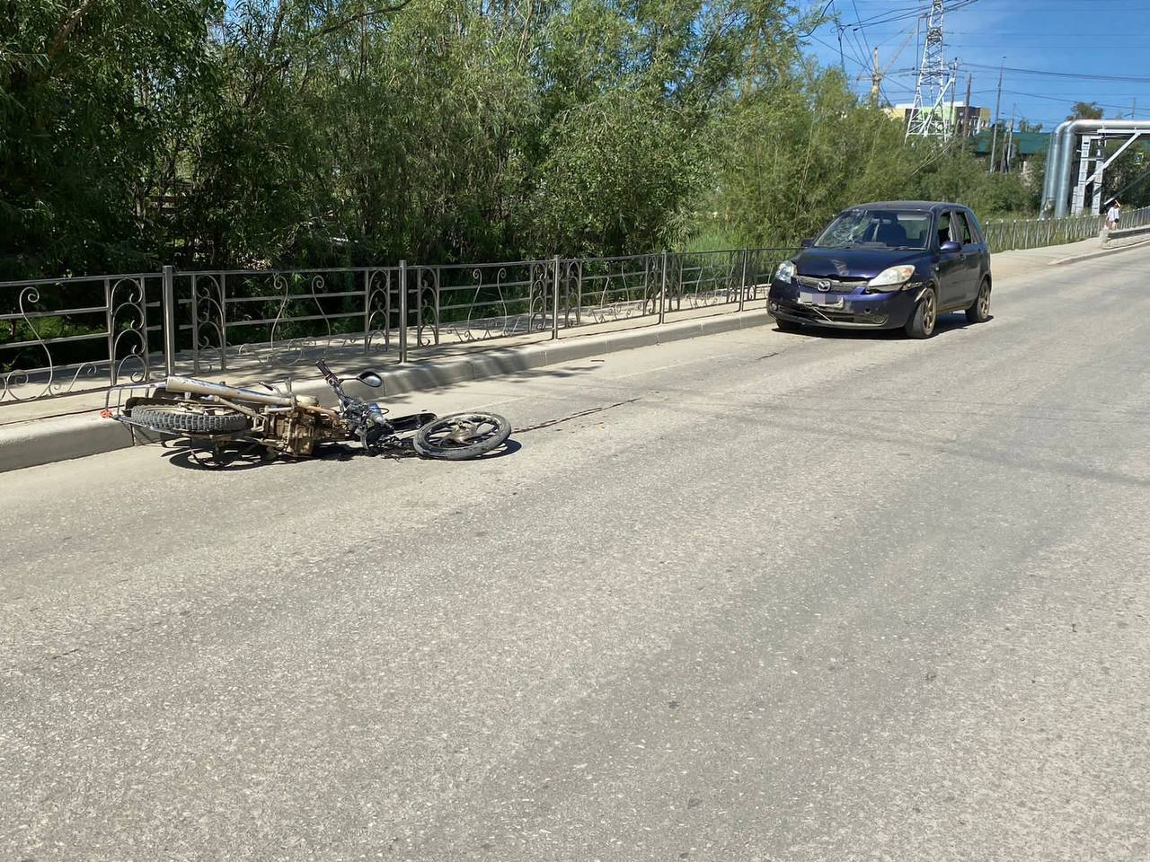 Несовершеннолетний мотоциклист пострадал в ДТП в Якутске