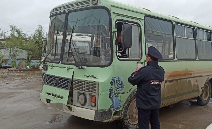 Рост количества ДТП по вине водителей автобусов зафиксировали за полгода в Якутии 
