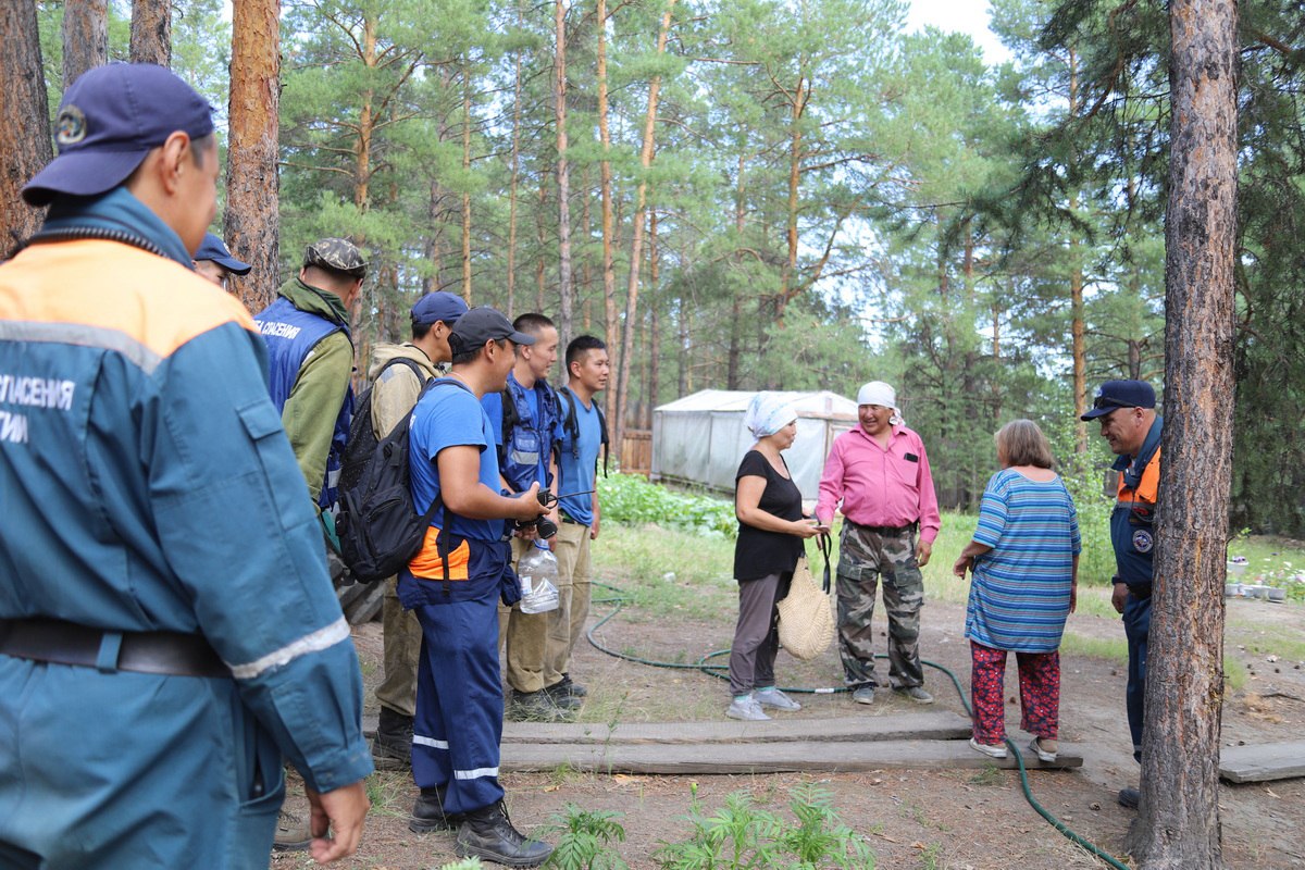 Специалисты спасли заблудившуюся в лесу пенсионерку в Якутии
