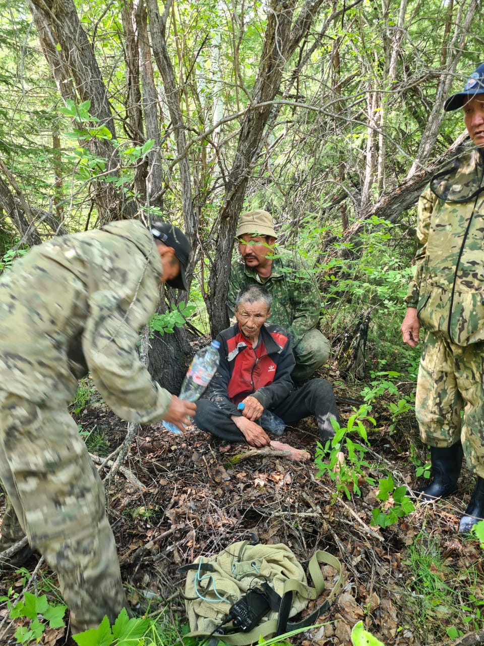 Спасатели нашли мужчину, потерявшегося в лесу, в Сунтарском районе