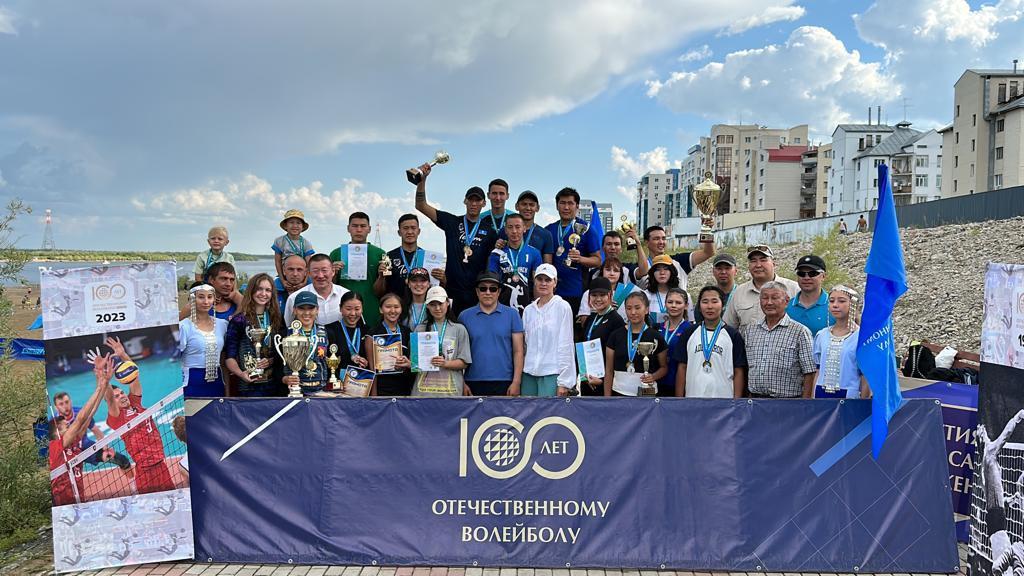 Cпортсмены отметили 100-летие Отечественного волейбола в Якутии