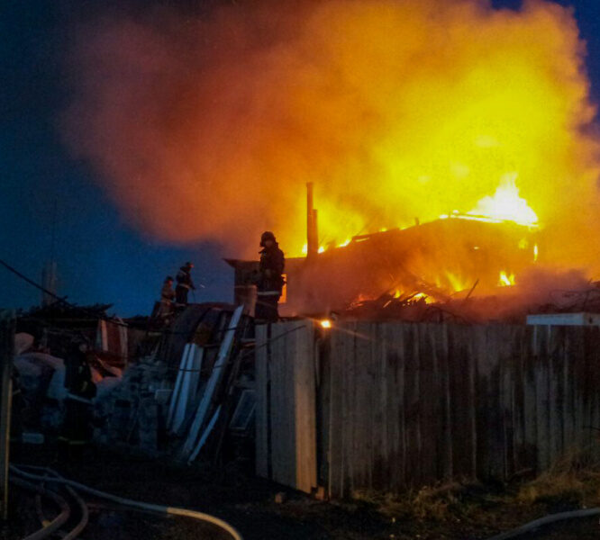 Подросток пострадал при пожаре в доме в Амгинском районе Якутии