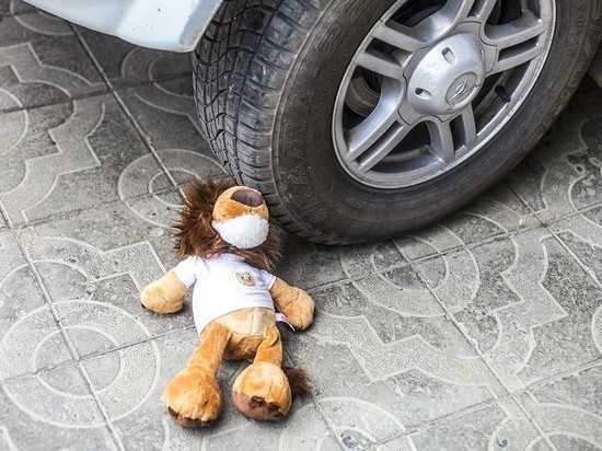Ребенка сбили на парковке возле жилого дома в Якутске