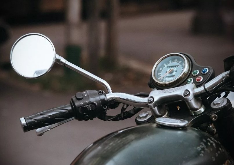 Полицейские установили подозреваемых в хищении мотоциклов со штрафстоянки в Сунтарском районе