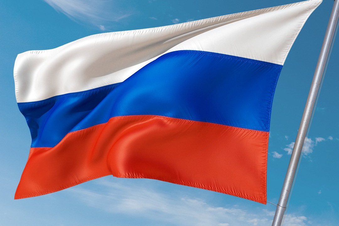 Айсен Николаев поздравил якутян с Днем государственного флага Российской Федерации