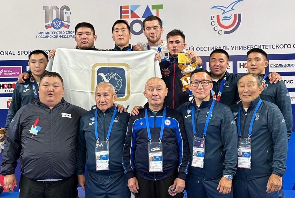 Якутские борцы завоевали 8 медалей международного фестиваля университетского спорта в Екатеринбурге