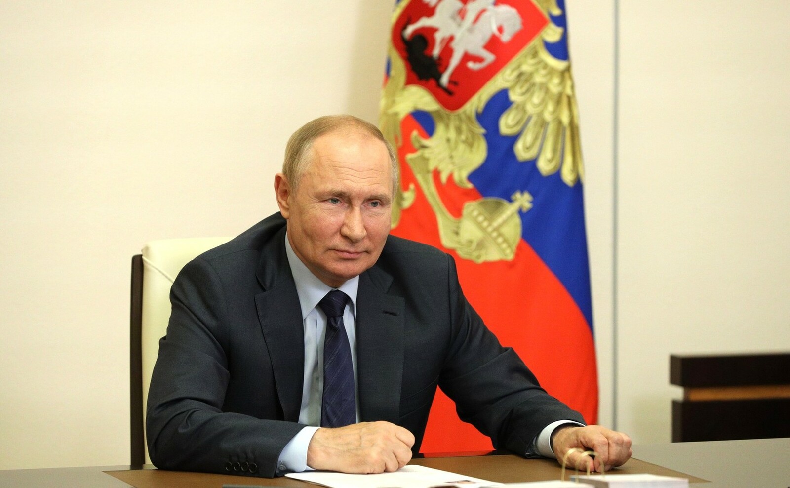 Владимир Путин: Наш флаг — это символ нашего единства