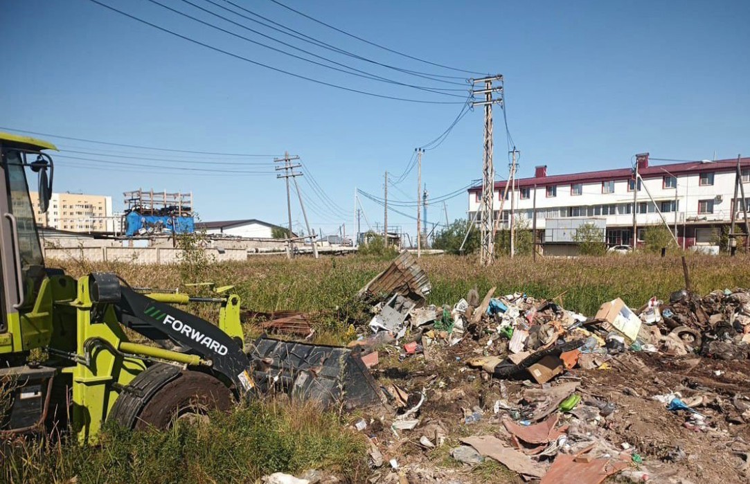 Порядка 7 600 кубометров мусора вывезли из несанкционированных свалок в Якутске