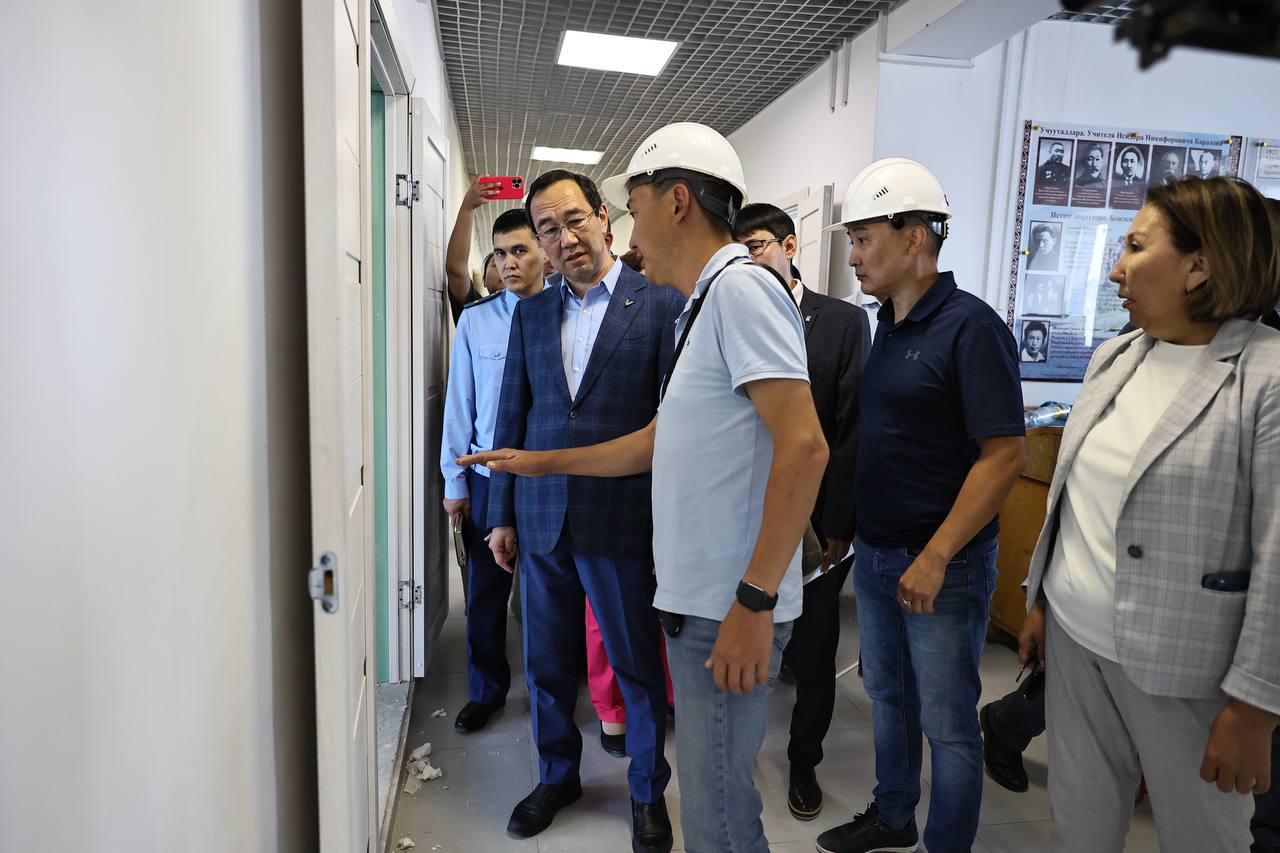 Число строителей будет увеличено на месте капремонта школы в Верхневилюйском районе Якутии