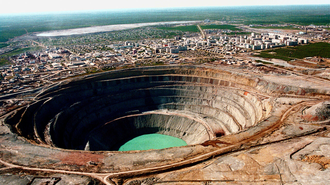 Подготовительные работы к строительству рудника АЛРОСА «Мир-Глубокий» запустят в этом году