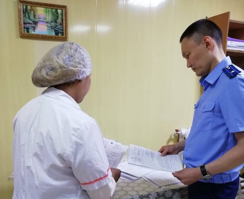 ЦРБ Кобяйского района Якутии обязали организовать продажу лекарств