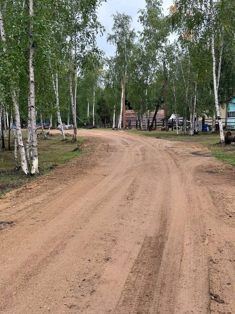 Ремонт 13 дорог местного значения завершили в Якутии