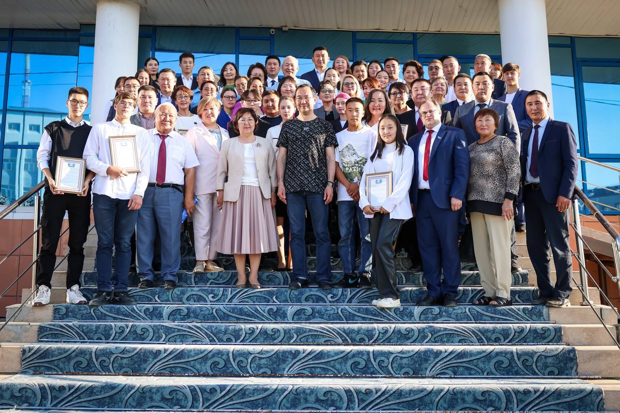 Глава Якутии встретился со студентами и представителями системы СПО