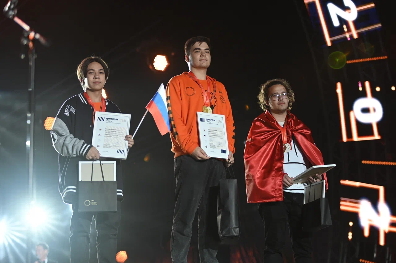 Студент из Якутии выиграл серебро чемпионата высоких технологий в Великом Новгороде