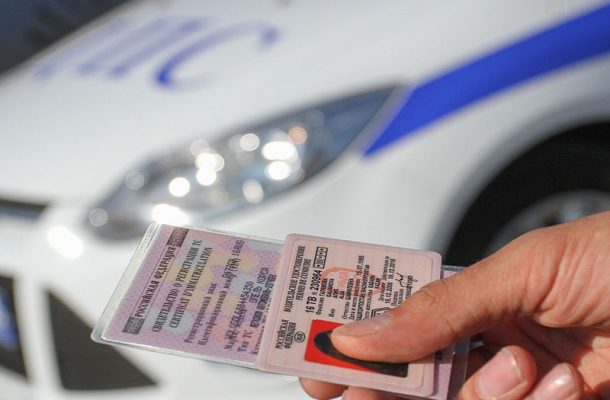 Факт подделки водительского удостоверения выявили в Верхнеколымском районе