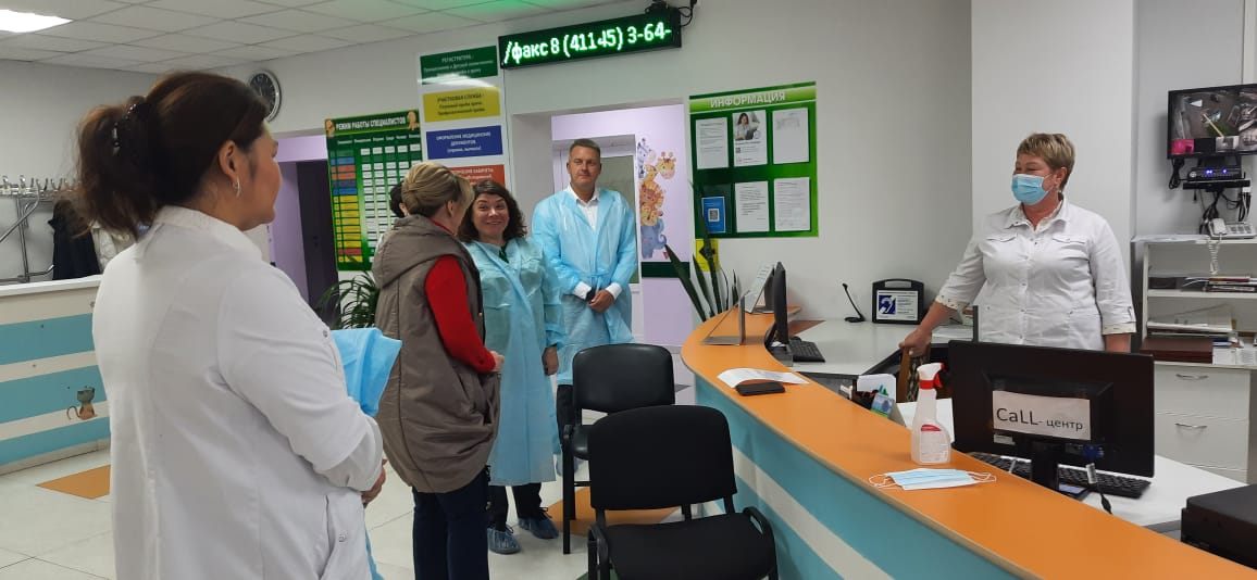 Ольга Балабкина посетила детскую поликлинику в Алдане