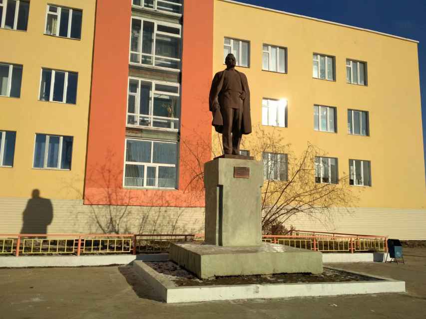 Памятник революционеру Григорию Петровскому в Якутске перенесут на новое место