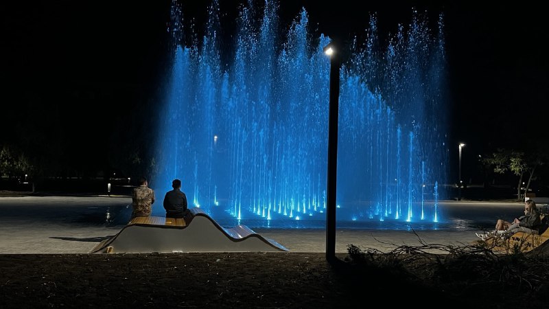 Парк «Победа», построенный при поддержке Якутии, открыли в Кировском ДНР