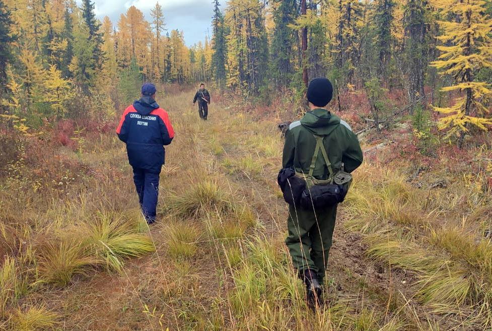 Спасатели нашли заблудившегося в лесу мужчину в Алданском районе Якутии