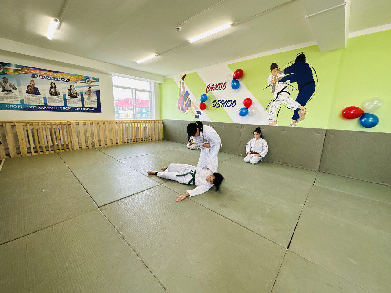 Малый спортивный зал дзюдо и самбо открыли в школе №19 в Якутске