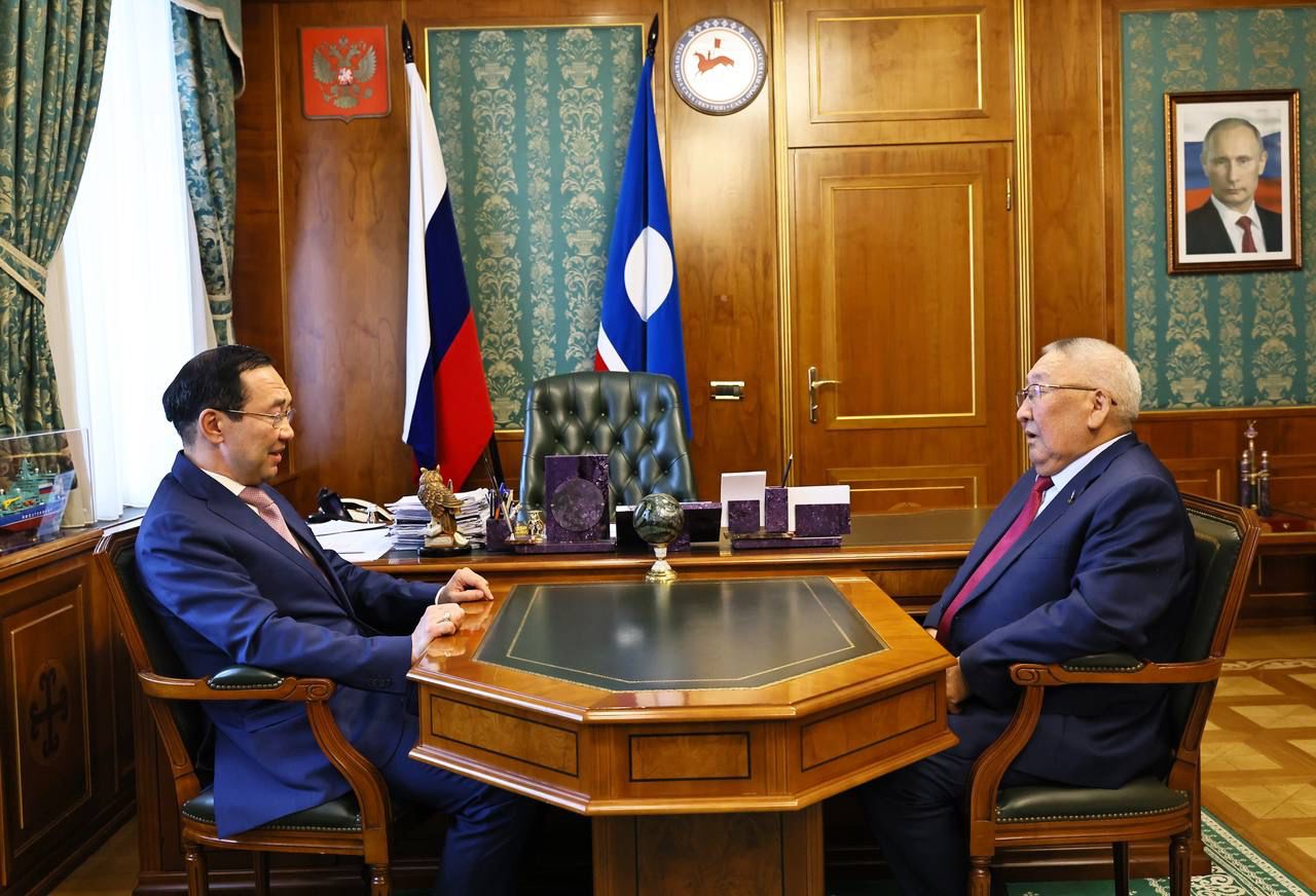 Глава Якутии провел встречу с сенатором Егором Борисовым
