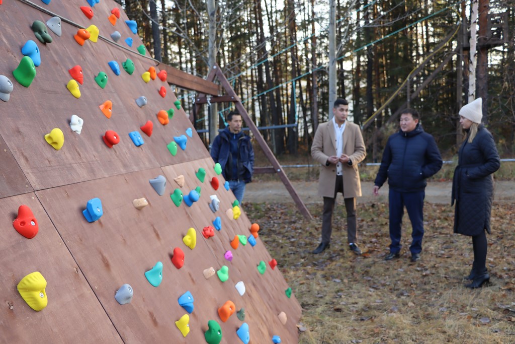 Новый скалодром установили в ДОБ «Алмаз» Ленского района