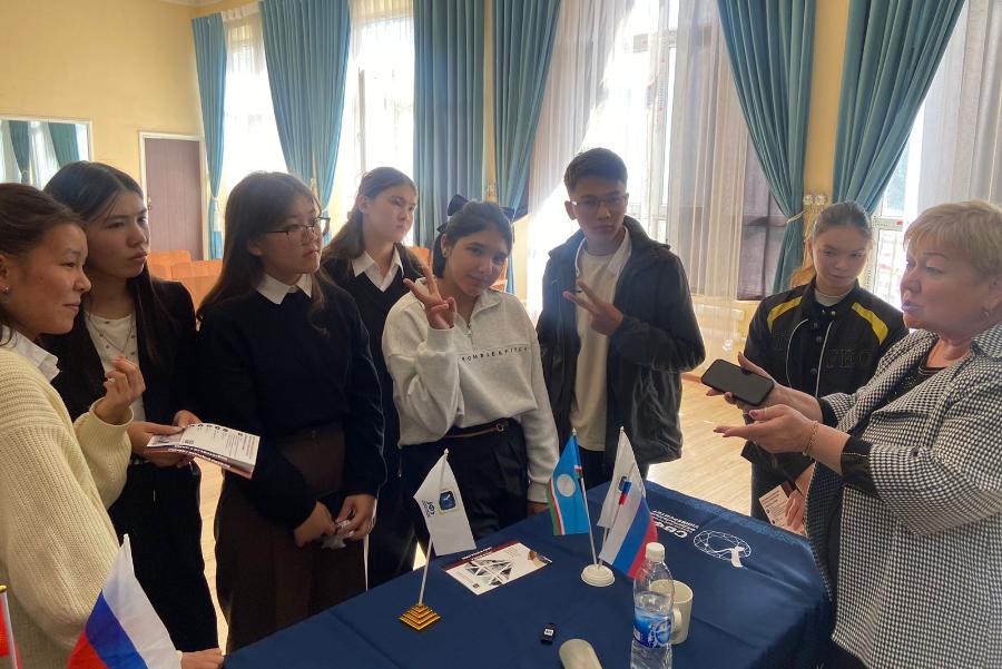 СВФУ провел неделю профориентации в школах Кыргызстана