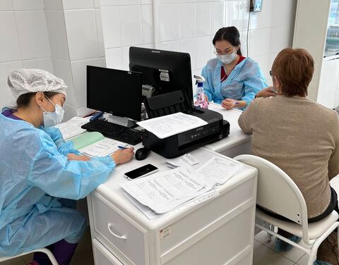 Мобильная бригада врачей посетит 102 населенных пункта Якутии