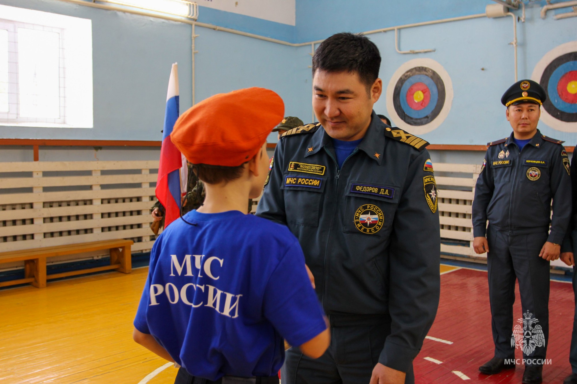 Школьников Мегино-Кангаласского района посвятили в отряд МЧС России