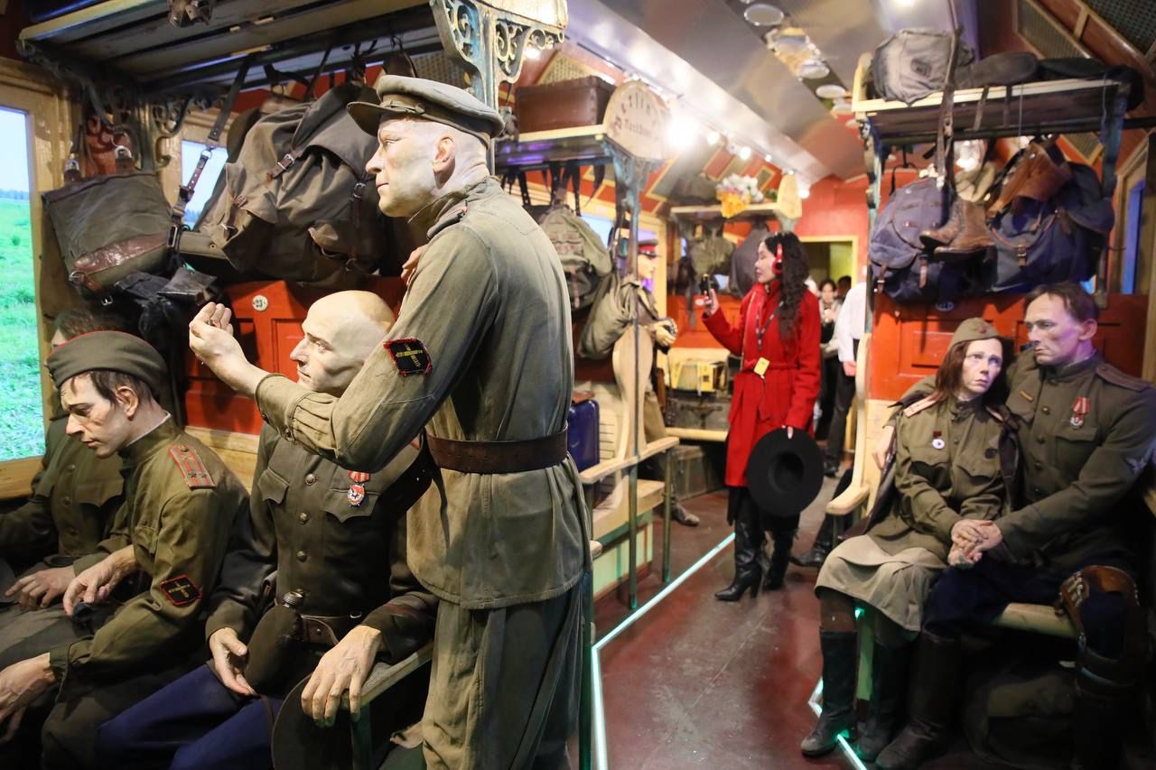 Глава Якутии выразил благодарность создателям передвижного музея «Поезд Победы»