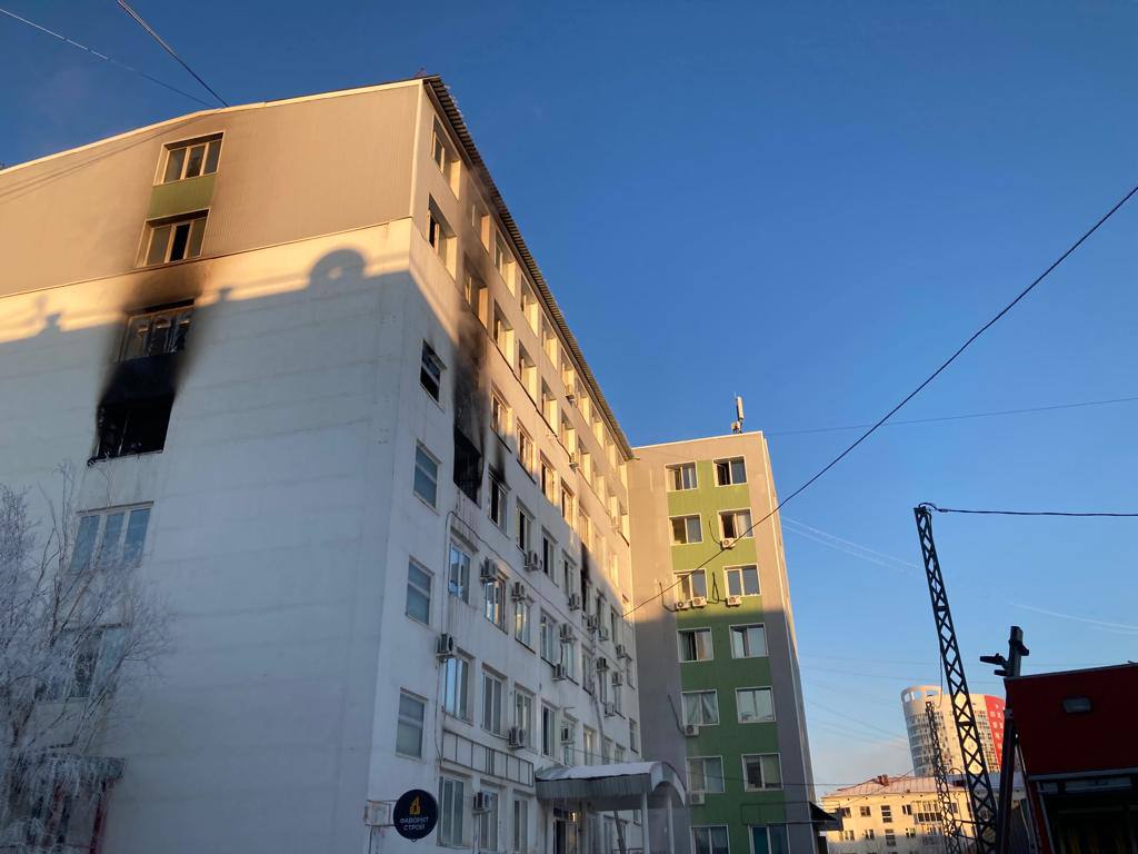 Прокуратура Якутска организовала проверку по факту пожара на проспекте Ленина