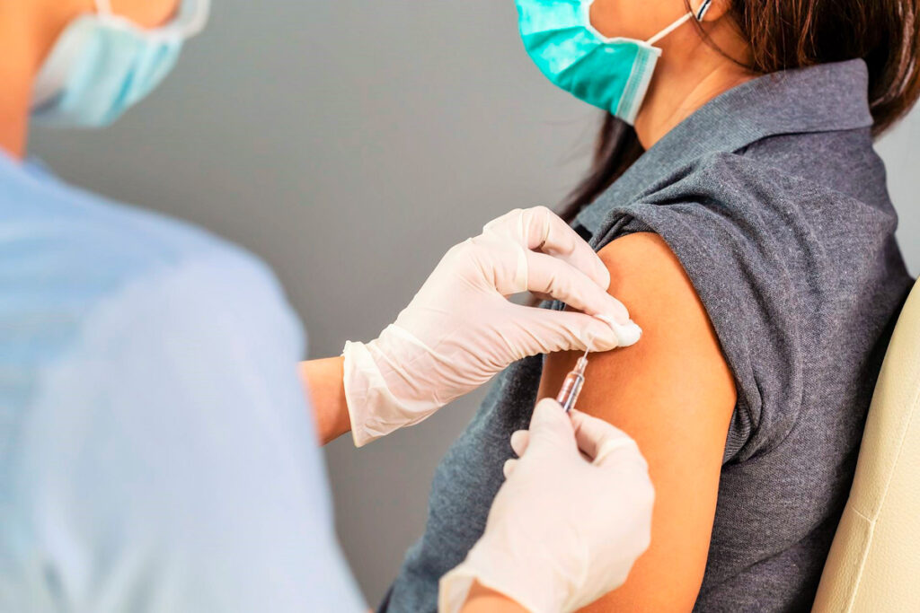 Более 190 тыс якутян сделали прививку от гриппа