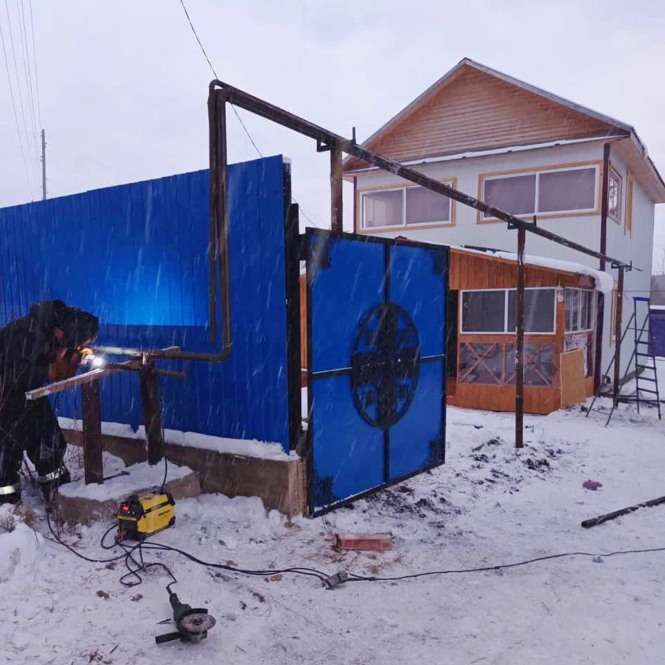 Дом участника СВО подключили к центральным коммуникациям в Якутии