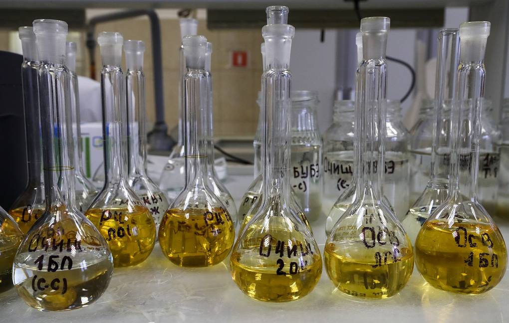 Российские ученые создали из пищевых отходов гидрогель для очистки воды