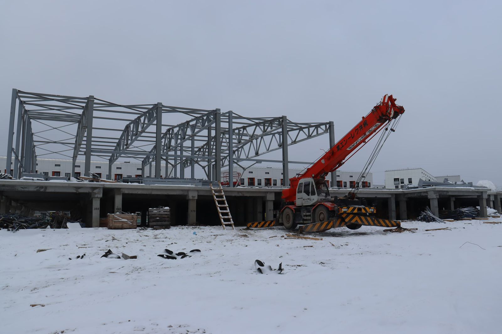 Строительство крытого катка ведется в Якутске