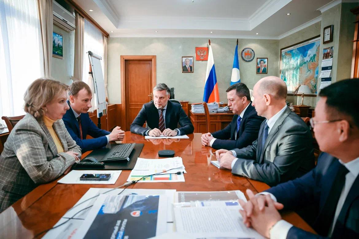 Глава правительства Якутии провел рабочую встречу с замруководителя Росрыболовства России