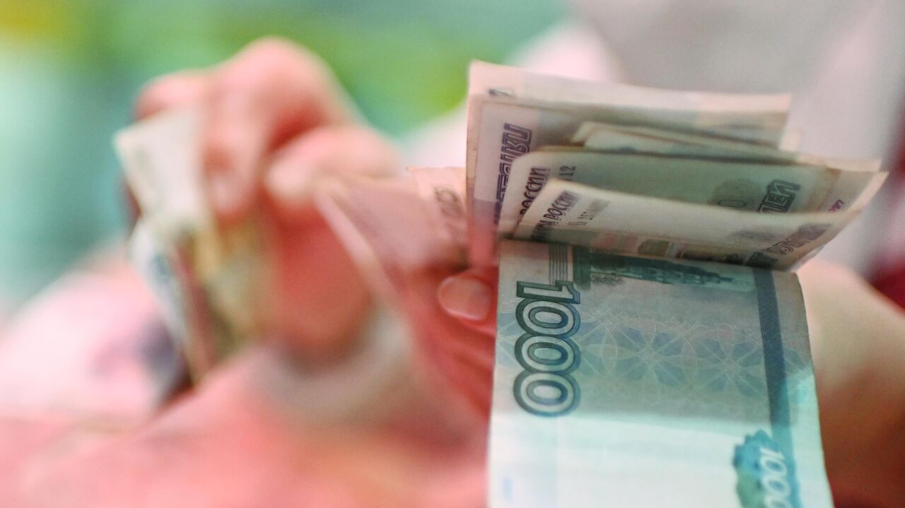 МРОТ увеличат на 18,5% в 2024 году в России